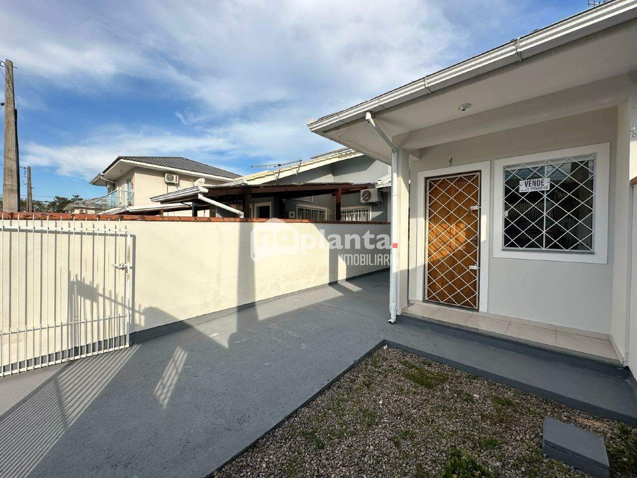 Casa à venda com 2 quartos, 51m² - Foto 3