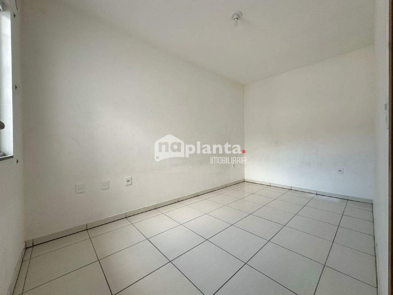 Casa à venda com 2 quartos, 51m² - Foto 12