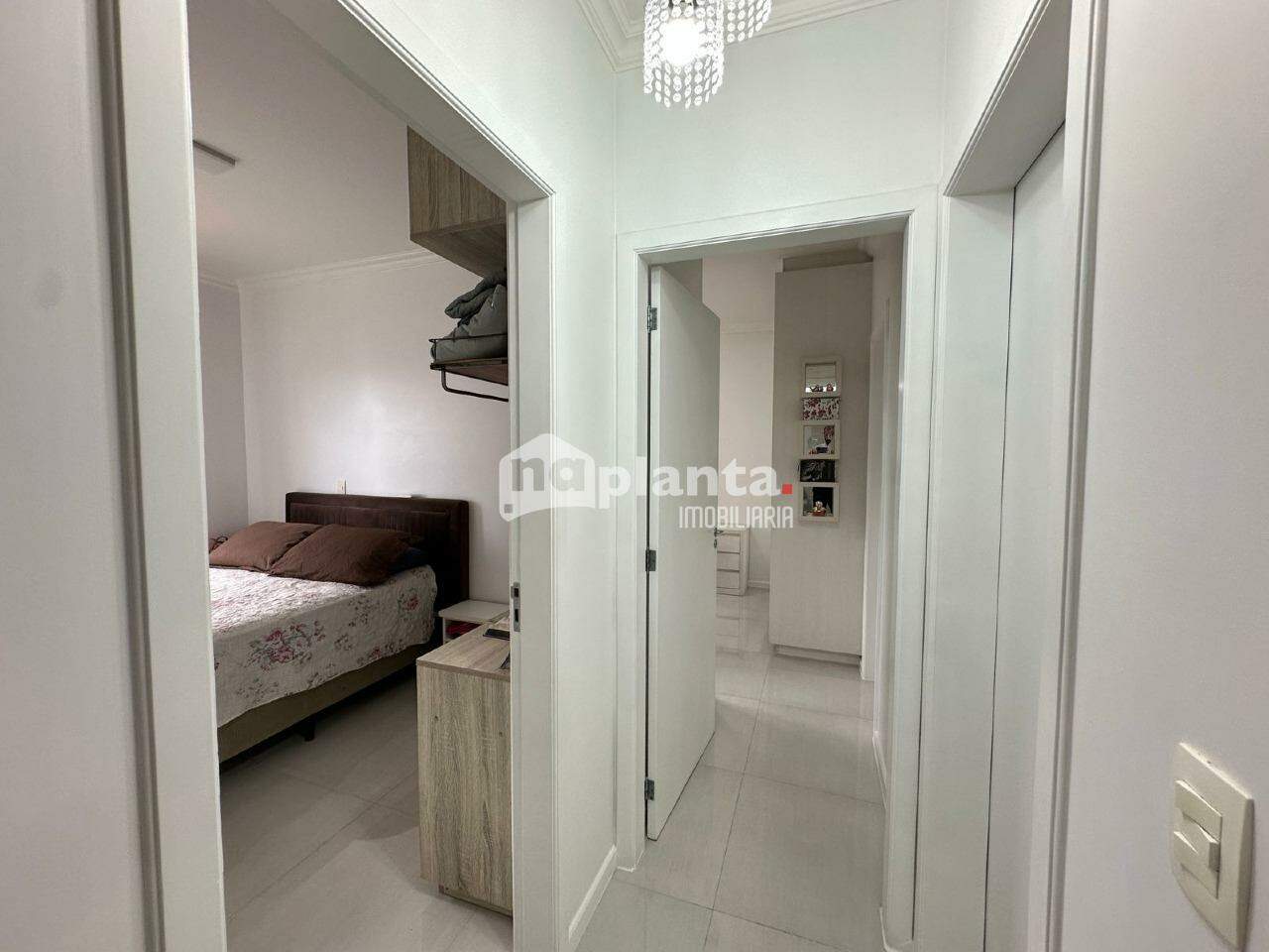 Apartamento à venda com 2 quartos, 70m² - Foto 14