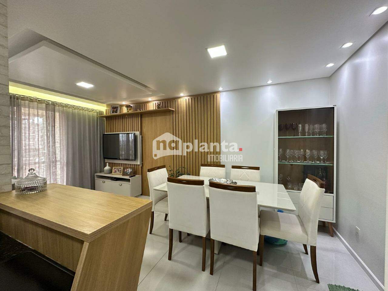 Apartamento à venda com 2 quartos, 70m² - Foto 7