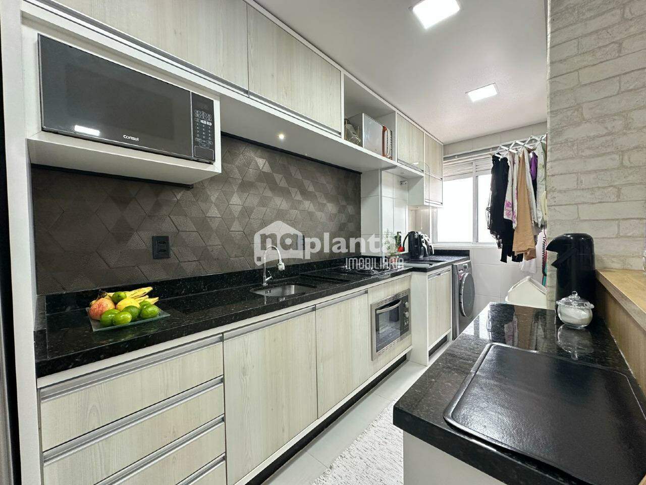 Apartamento à venda com 2 quartos, 70m² - Foto 4