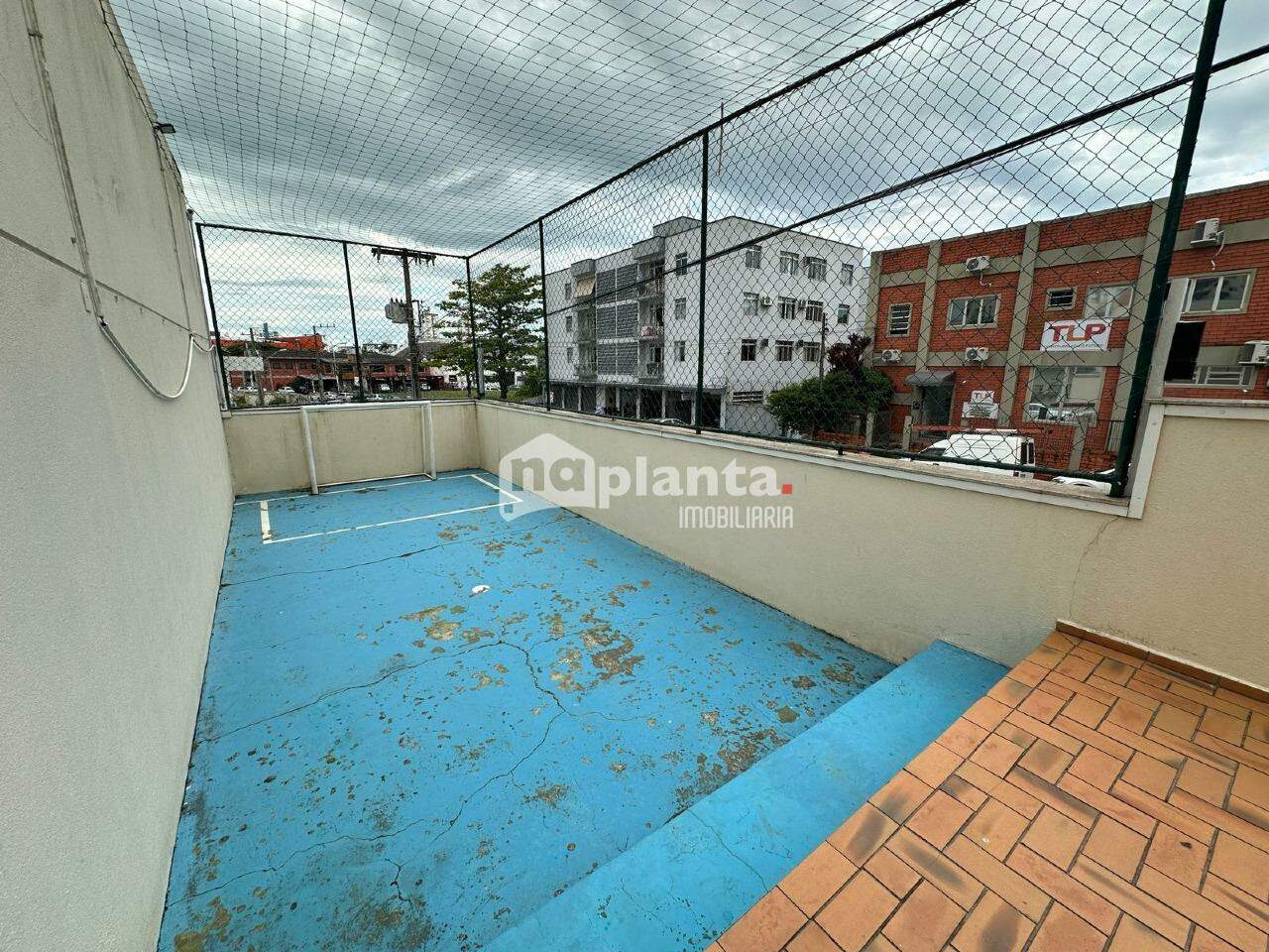 Apartamento à venda com 2 quartos, 70m² - Foto 24