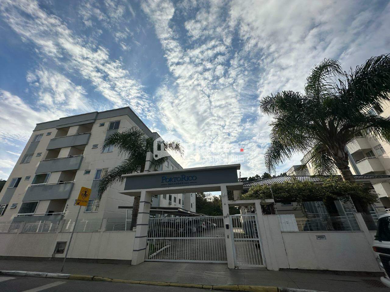 Apartamento à venda com 1 quarto, 42m² - Foto 1