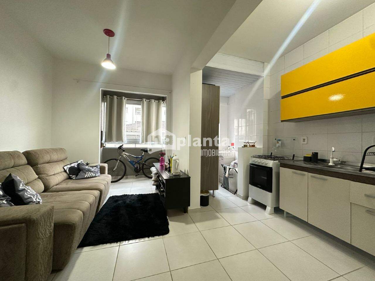 Apartamento à venda com 1 quarto, 42m² - Foto 2