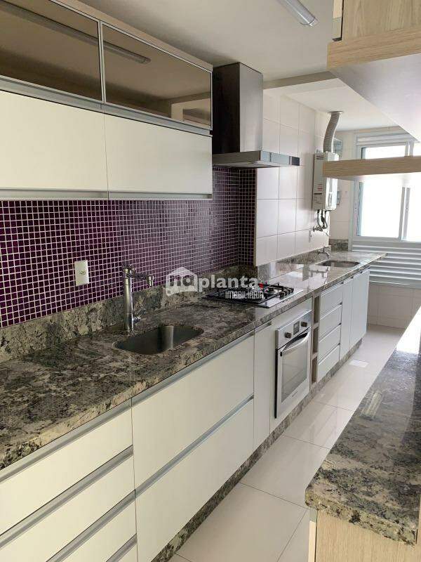 Apartamento à venda com 3 quartos, 93m² - Foto 5