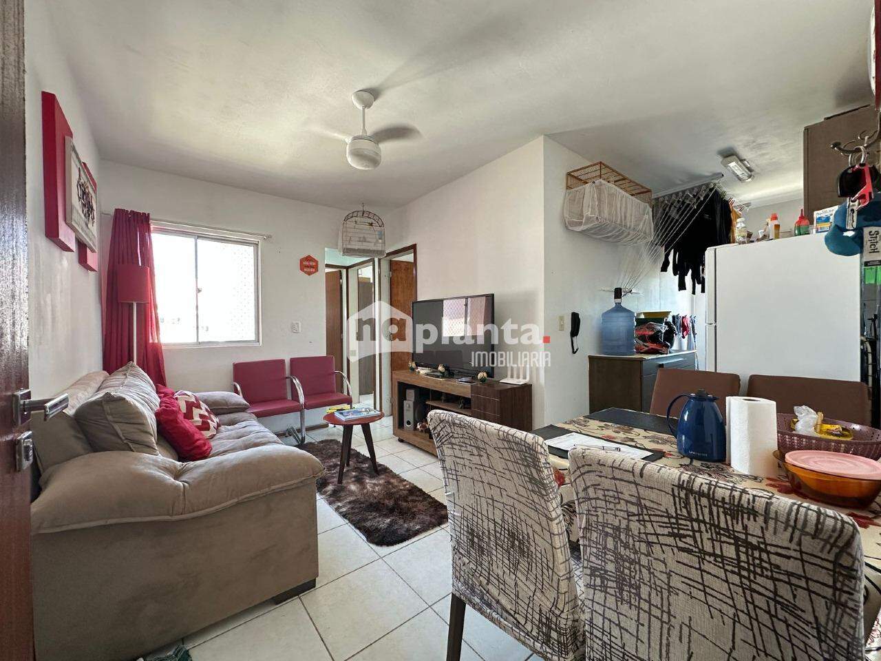 Apartamento à venda com 2 quartos, 44m² - Foto 2