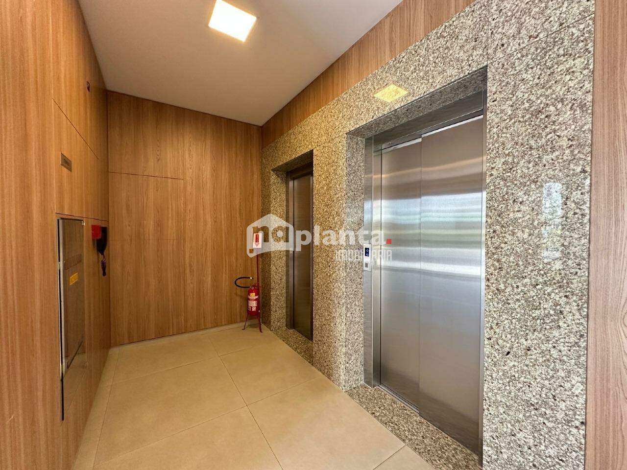 Apartamento à venda com 2 quartos, 58m² - Foto 3