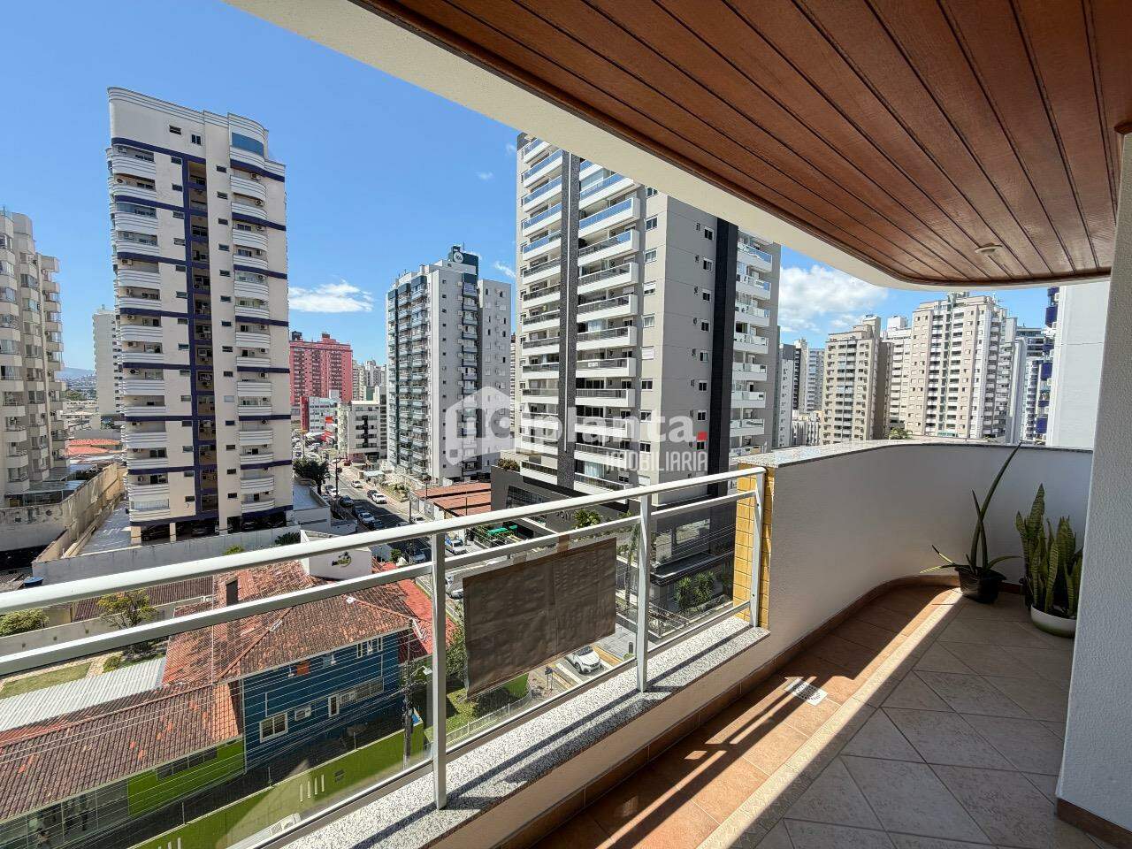 Apartamento, 3 quartos, 100 m² - Foto 1