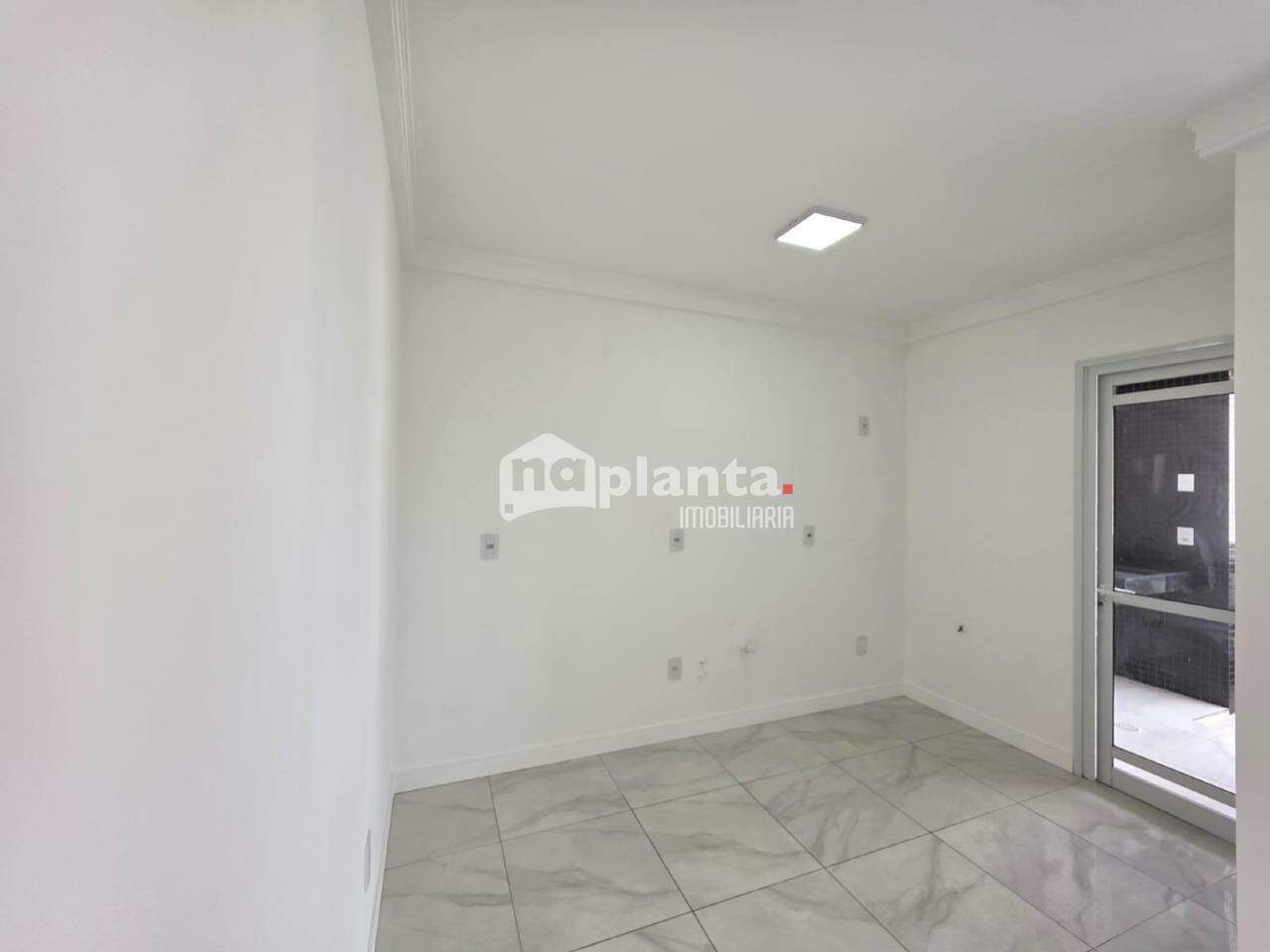 Apartamento à venda no Bairro Campinas em São José-SC, com 2 quartos, 1 suíte, 1 vaga — foto 6