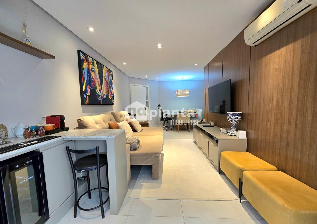 Apartamento, 3 quartos, 211 m² - Foto 2