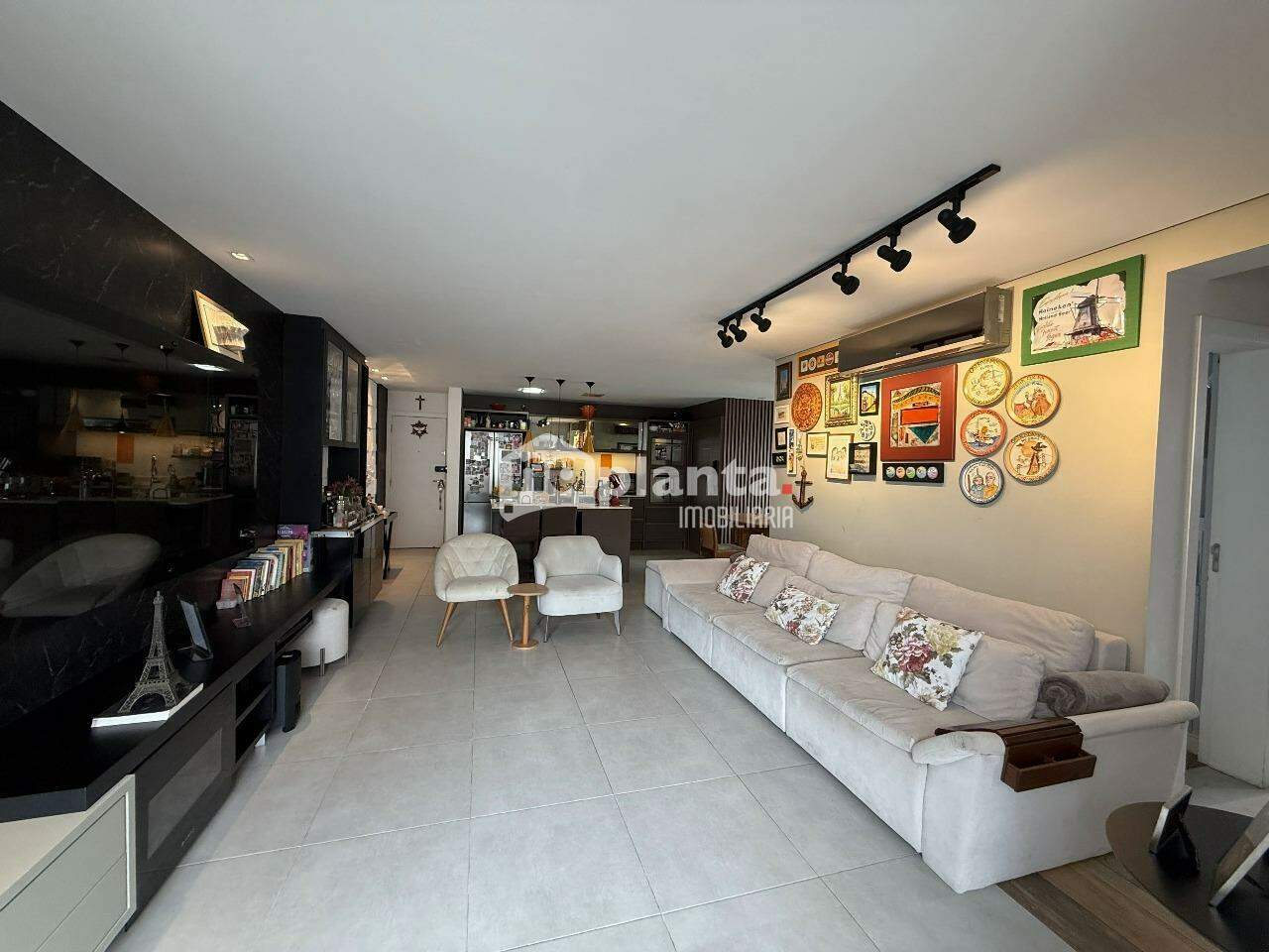 Apartamento, 2 quartos, 110 m² - Foto 1