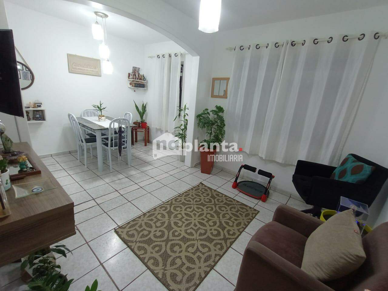 Apartamento com 02 dormitórios em Barreiros, São José (SC) - Financiável - foto 1