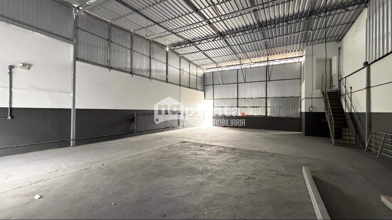 Depósito-Galpão, 168 m² - Foto 2