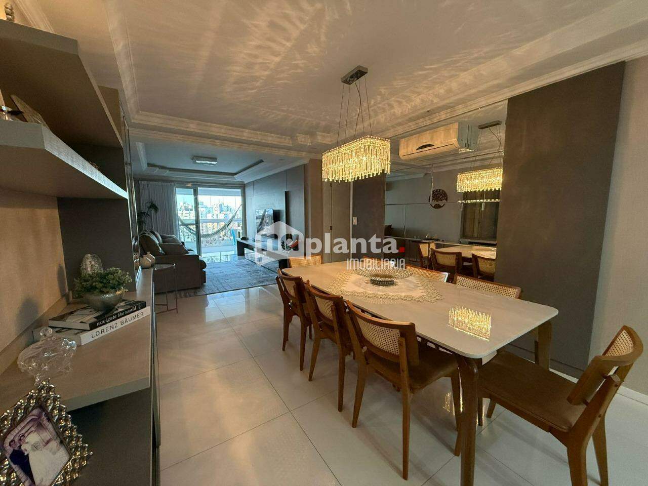 Apartamento com 04 dormitórios 02 suítes com varanda gourmet e 2 vagas em Campinas, São José - Financiamento Aceito — foto 2
