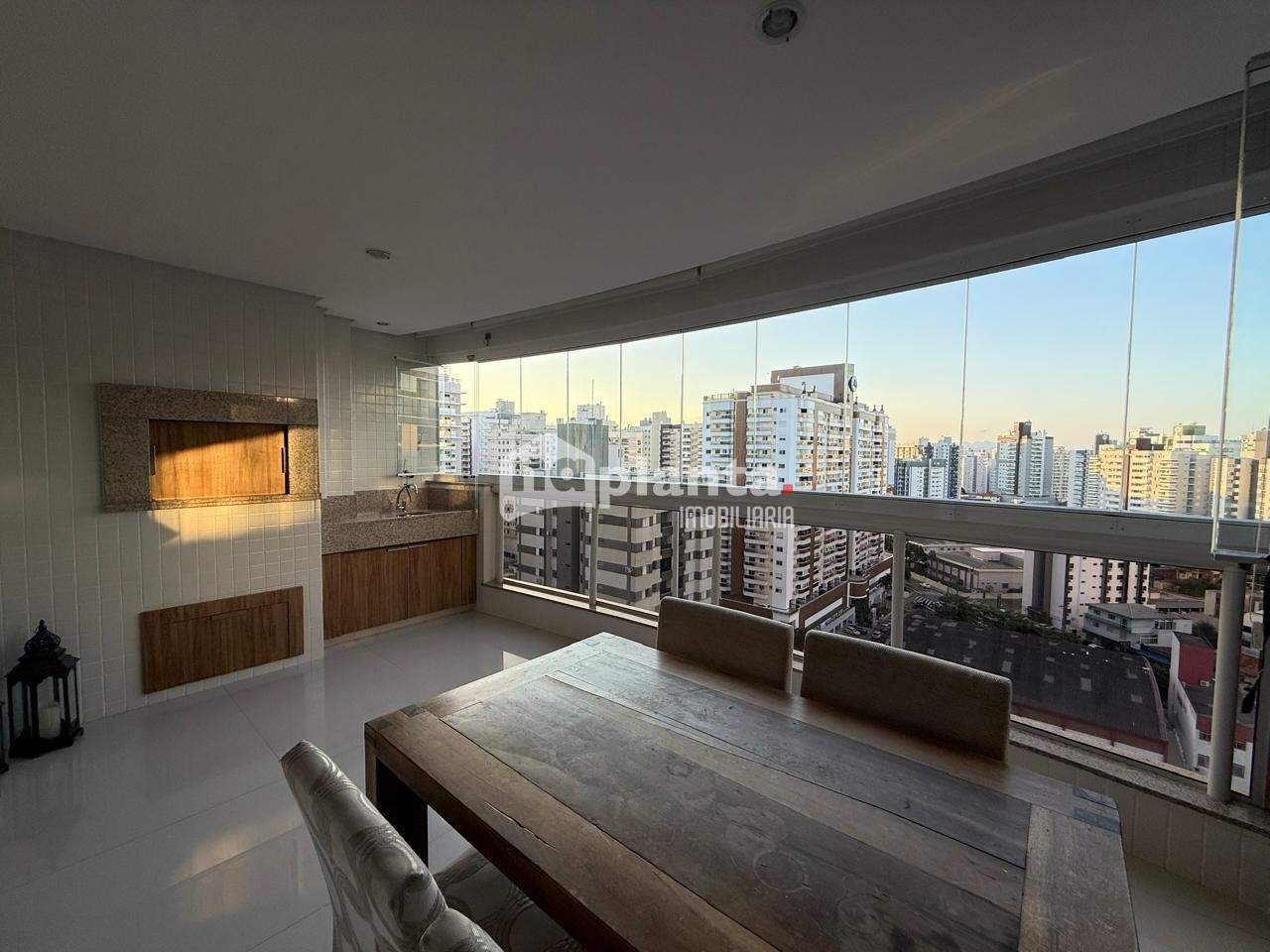 Apartamento com 04 dormitórios 02 suítes com varanda gourmet e 2 vagas em Campinas, São José - Financiamento Aceito — foto 7
