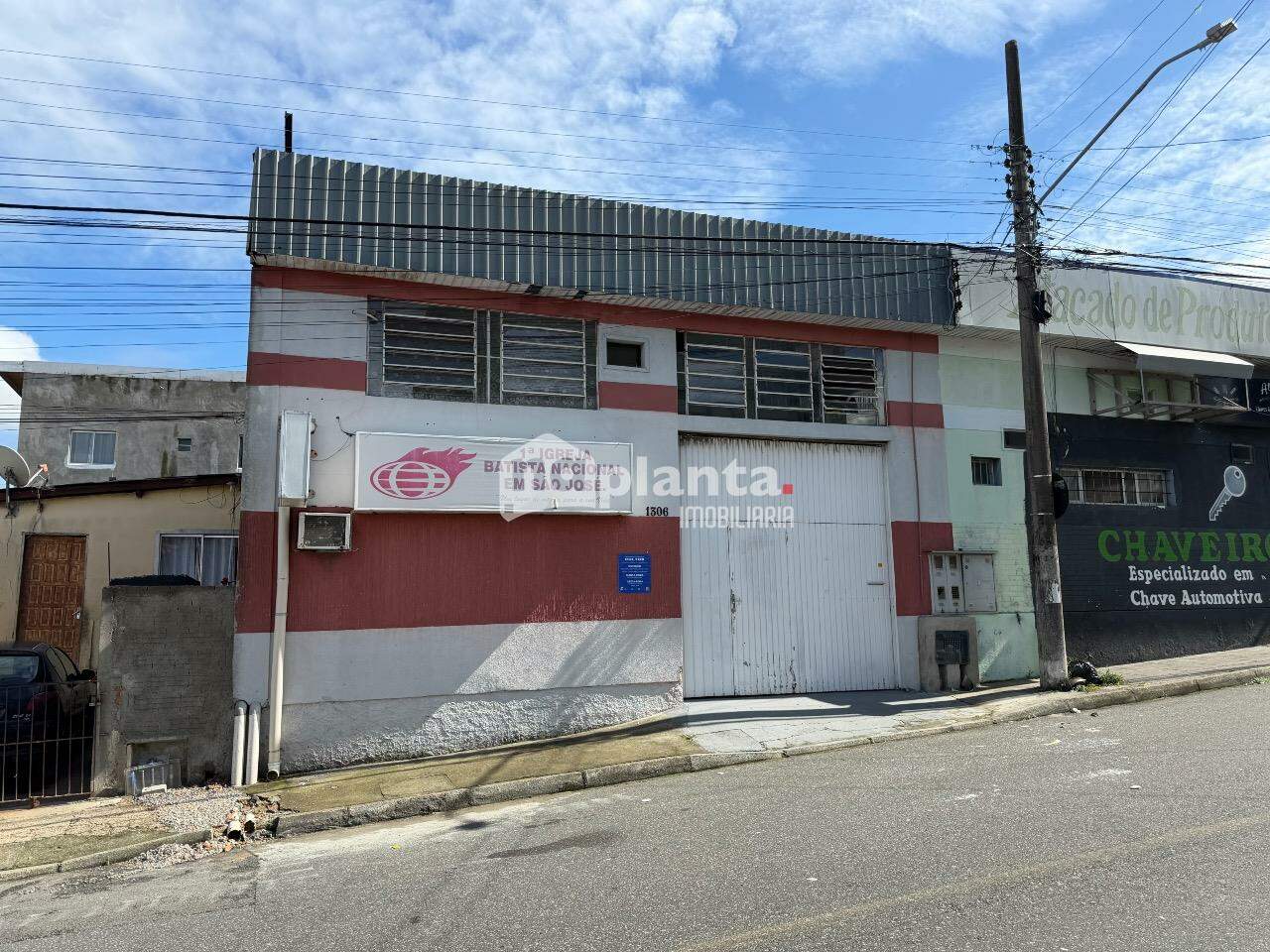 Galpão Comercial para Aluguel | 300 m em Barreiros, São José - foto 1