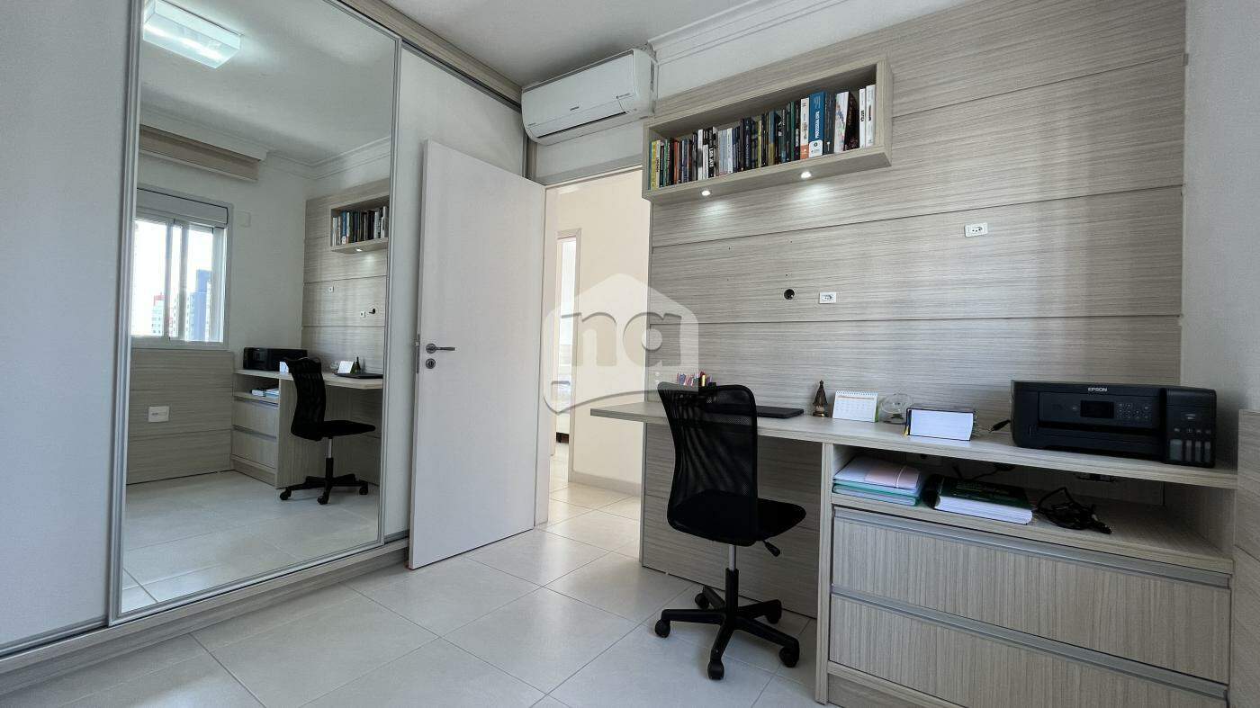 Apartamento à venda com 3 quartos, 97m² - Foto 16