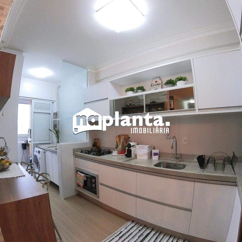 Apartamento à venda com 3 quartos, 97m² - Foto 13