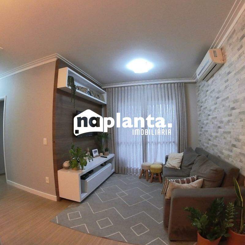 Apartamento à venda com 3 quartos, 97m² - Foto 2