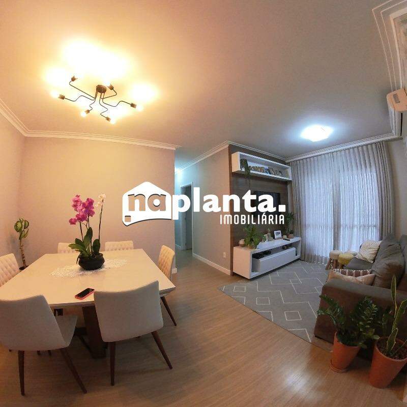 Apartamento à venda com 3 quartos, 97m² - Foto 1