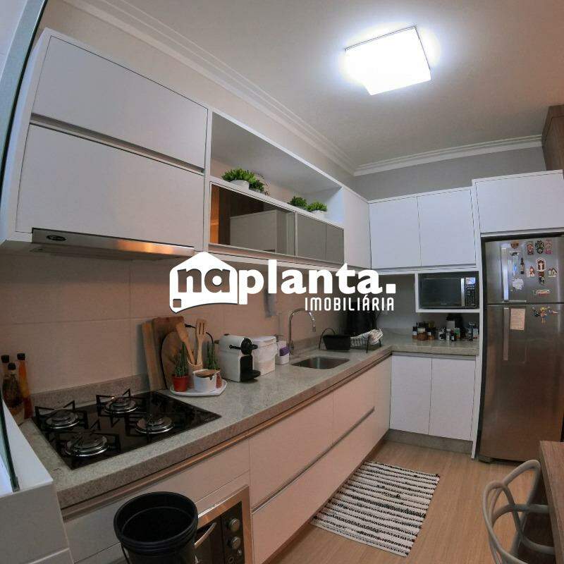 Apartamento à venda com 3 quartos, 97m² - Foto 9