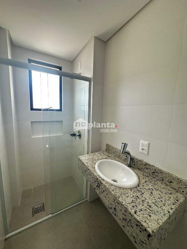 Apartamento para alugar com 3 quartos, 135m² - Foto 10