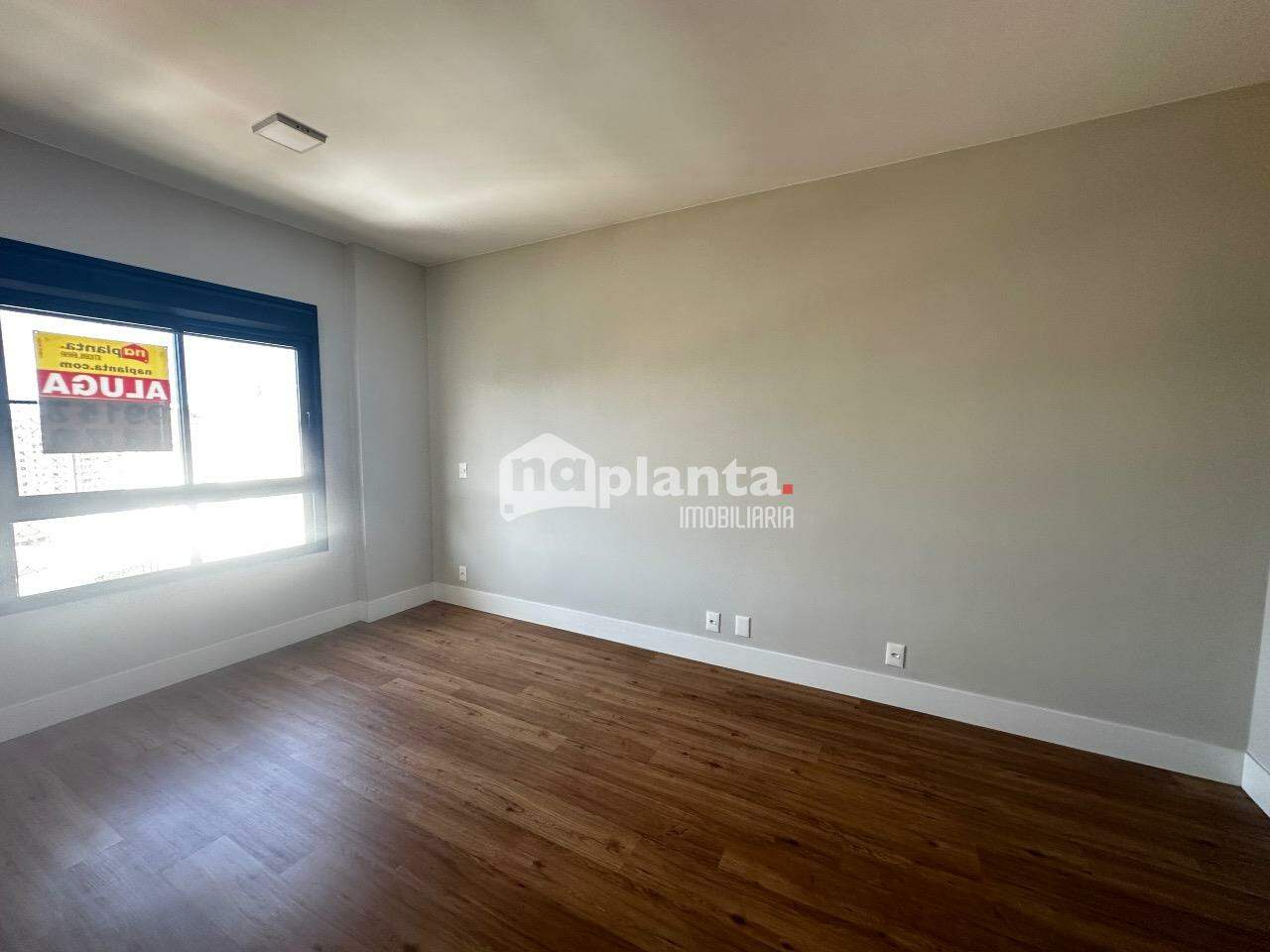 Apartamento para alugar com 3 quartos, 135m² - Foto 6