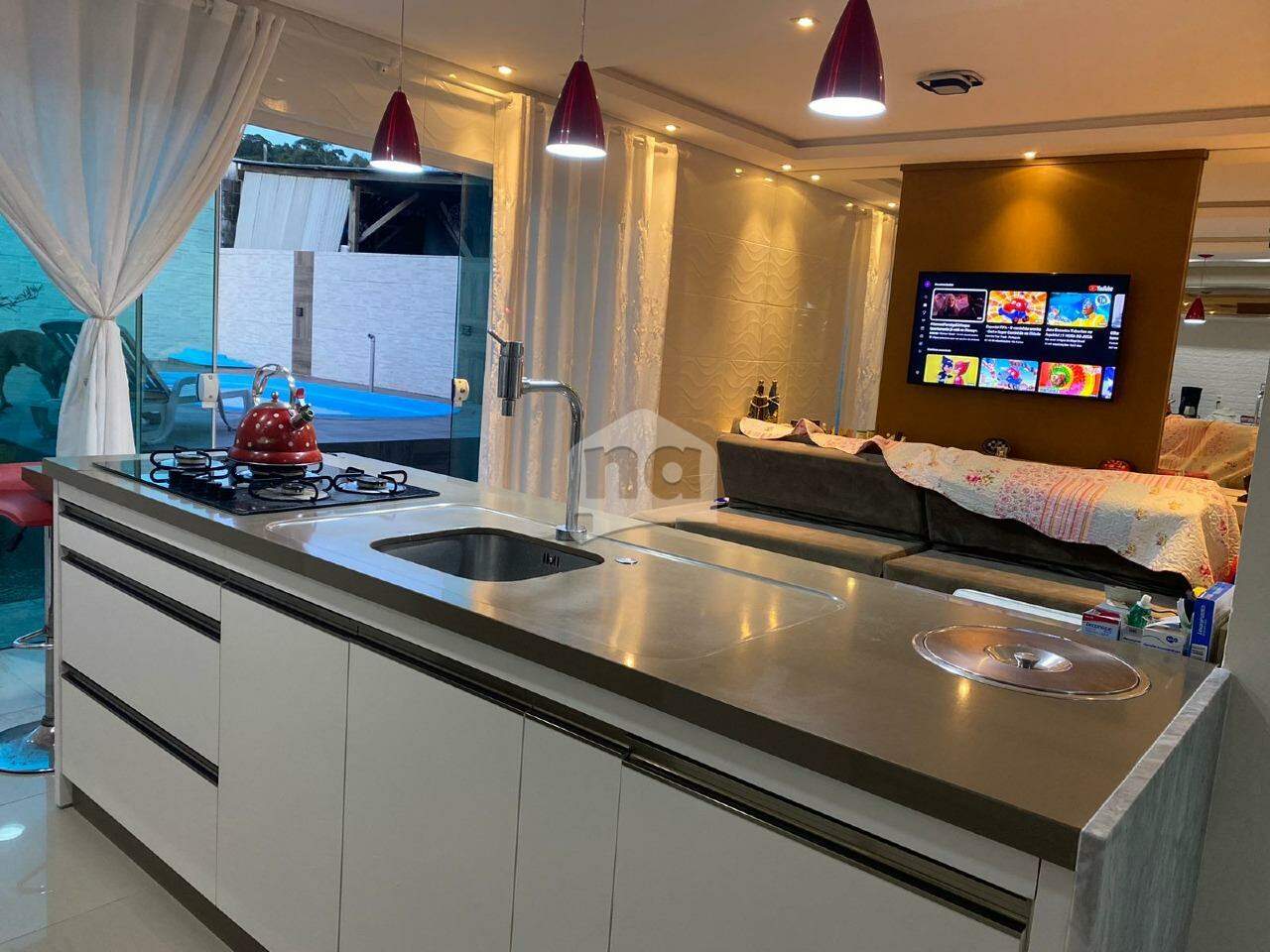 Casa à venda com 3 quartos, 160m² - Foto 2