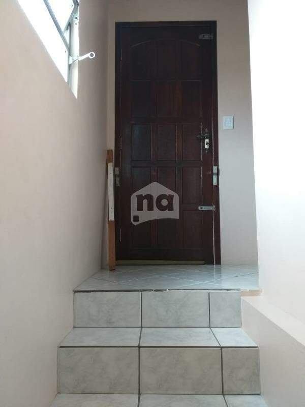 Casa à venda com 4 quartos, 200m² - Foto 14