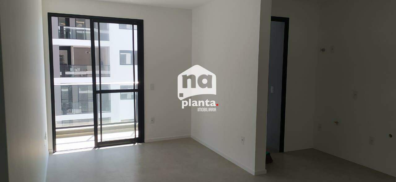 Apartamento à venda com 2 quartos, 65m² - Foto 3