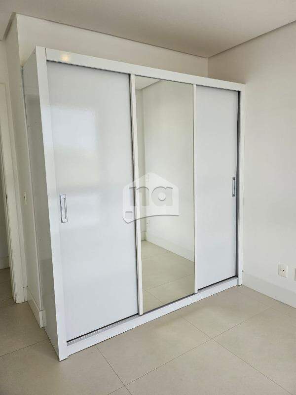 Apartamento à venda com 3 quartos, 130m² - Foto 11