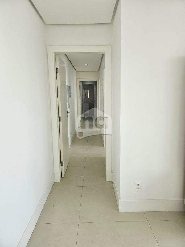 Apartamento à venda com 3 quartos, 130m² - Foto 20