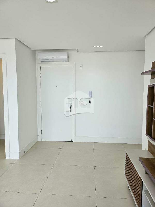 Apartamento à venda com 3 quartos, 130m² - Foto 19