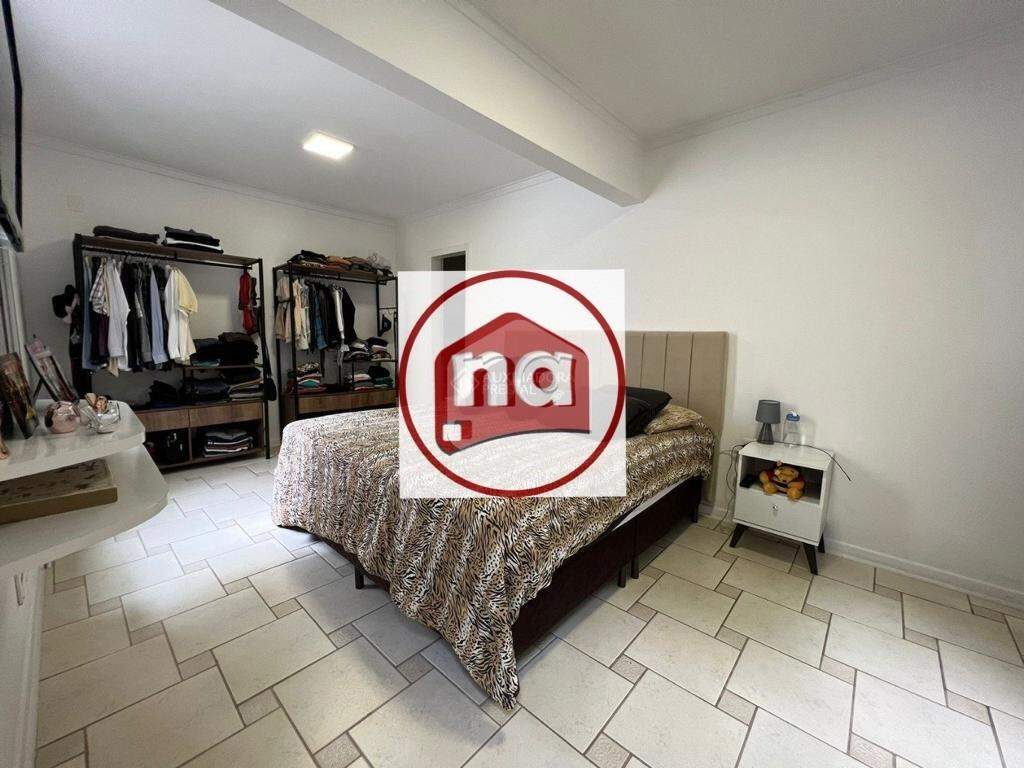 Apartamento à venda com 3 quartos, 202m² - Foto 22