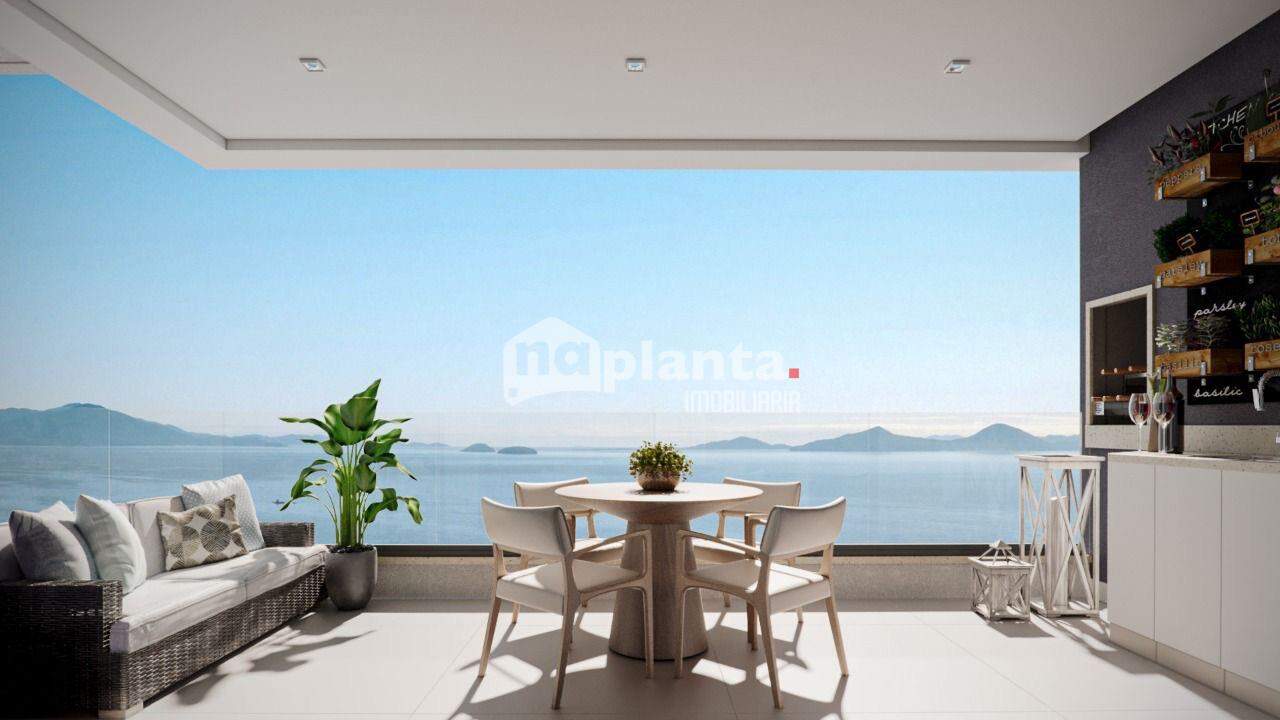 Apartamento à venda com 3 quartos, 130m² - Foto 1
