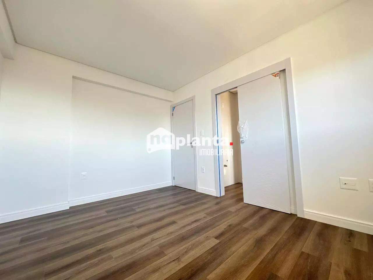 Apartamento à venda no Bairro Nossa Senhora do Rosário em São José-SC, com 3 quartos, 1 suíte, 2 vagas — foto 3