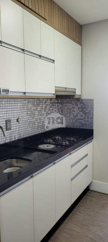 Apartamento à venda com 3 quartos, 120m² - Foto 4