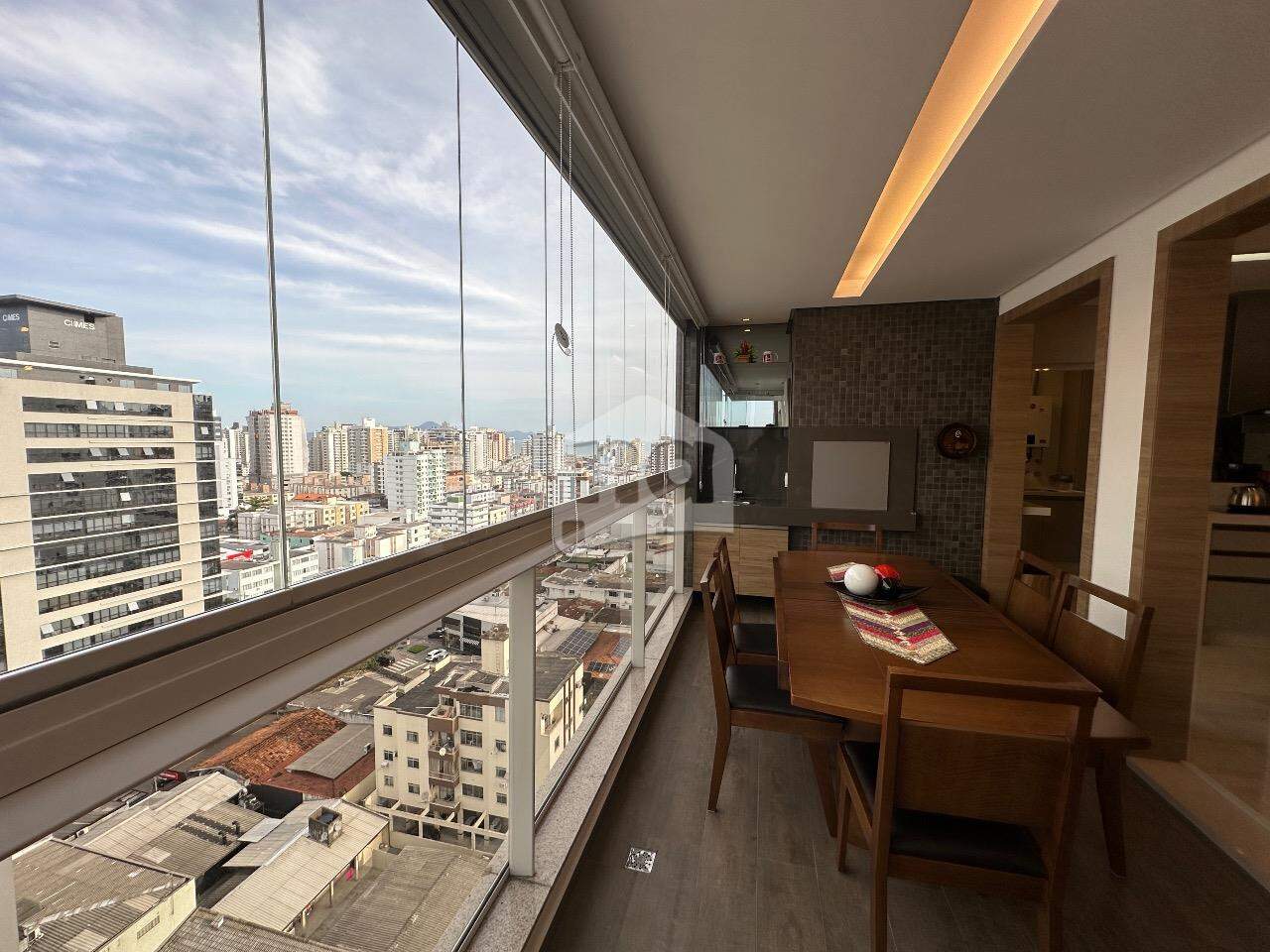 Apartamento à venda com 3 quartos, 132m² - Foto 5