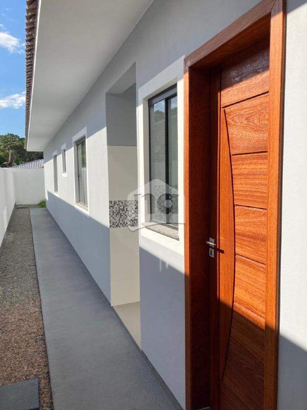 Casa à venda com 3 quartos, 92m² - Foto 3