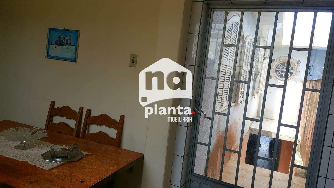 Casa à venda com 6 quartos, 320m² - Foto 8