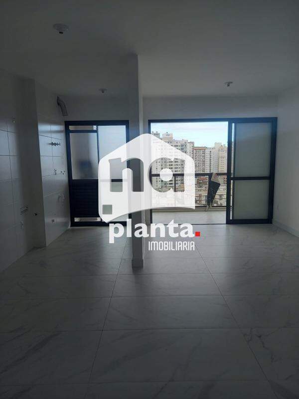 Apartamento à venda com 2 quartos, 81m² - Foto 8