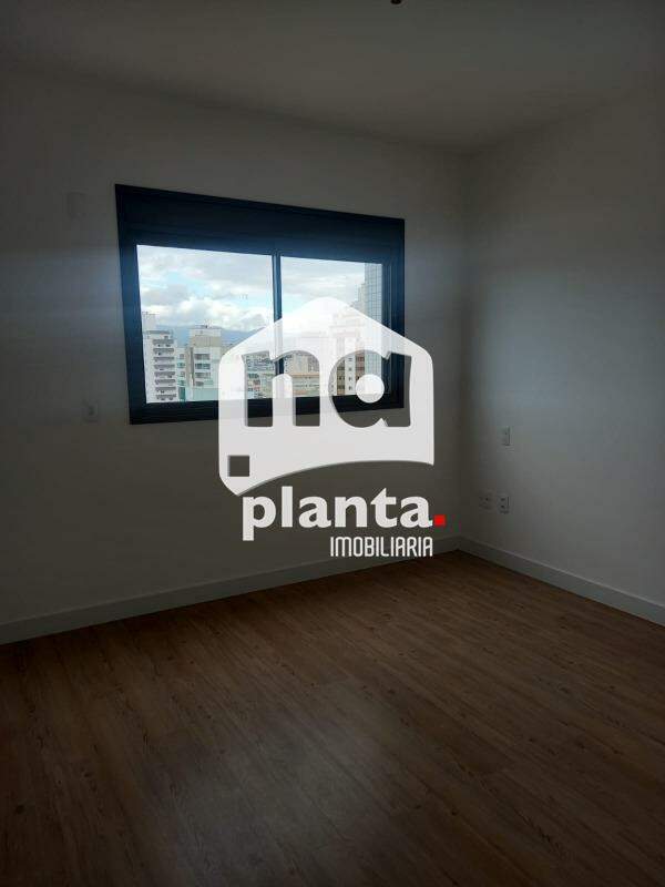 Apartamento à venda com 2 quartos, 81m² - Foto 13