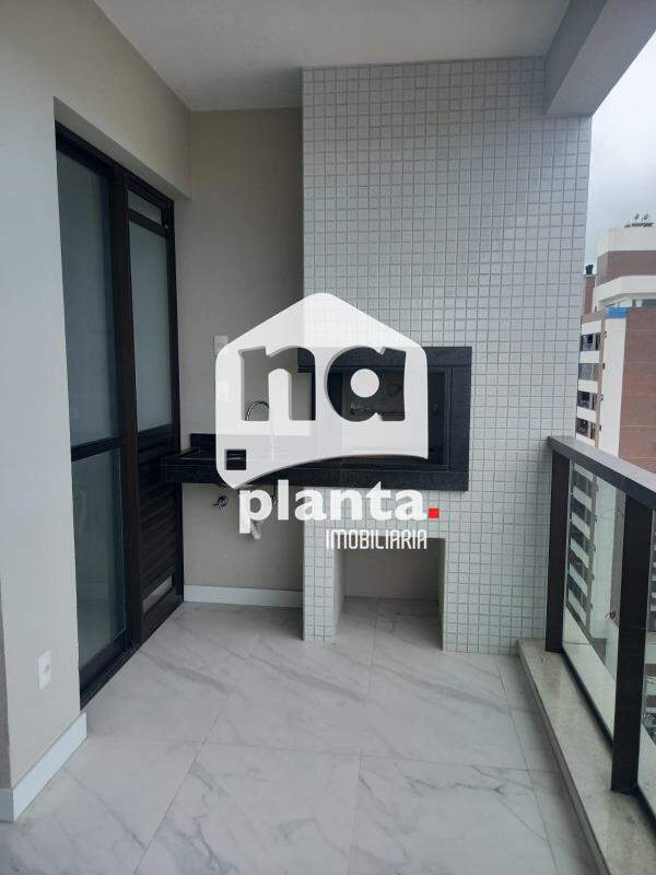 Apartamento à venda com 2 quartos, 81m² - Foto 4