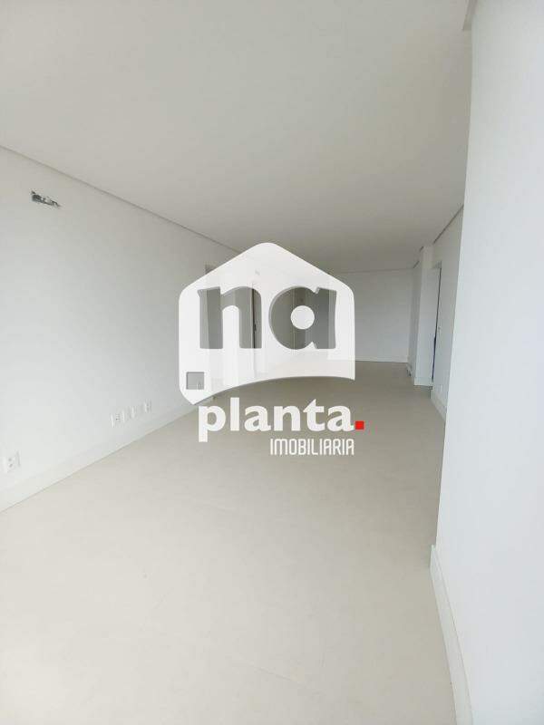 Apartamento à venda com 3 quartos, 140m² - Foto 19