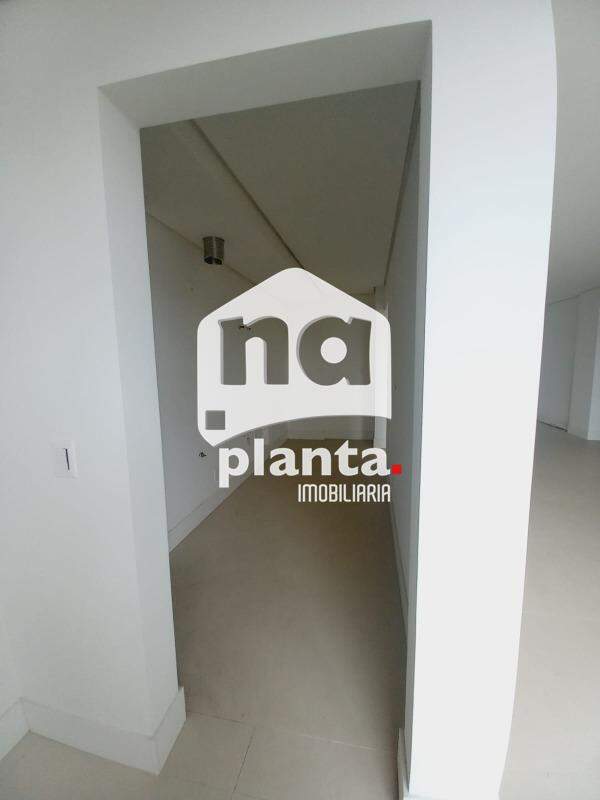 Apartamento à venda com 3 quartos, 140m² - Foto 8