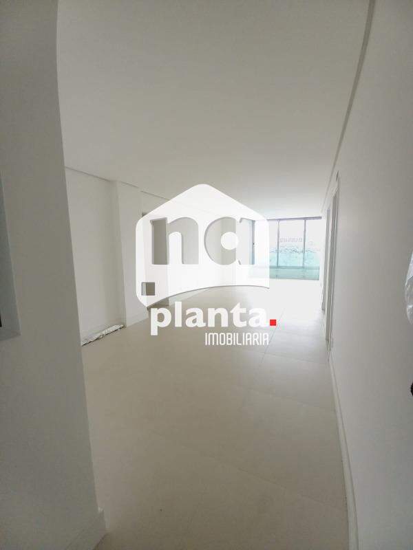 Apartamento à venda com 3 quartos, 140m² - Foto 13