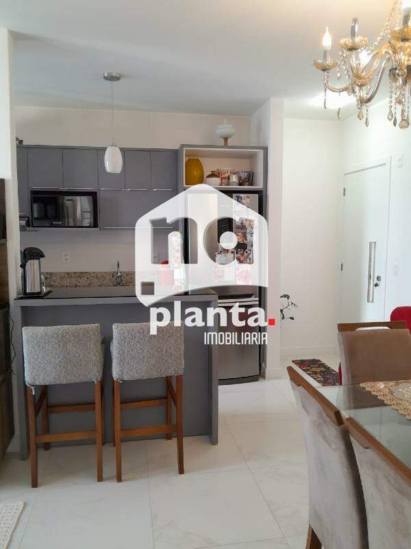 Apartamento à venda com 2 quartos, 68m² - Foto 7