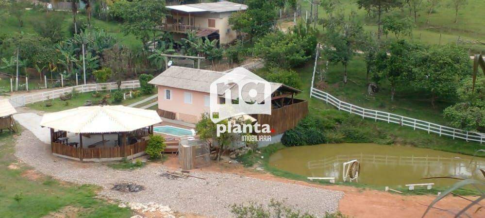 Fazenda à venda com 3 quartos, 250m² - Foto 2