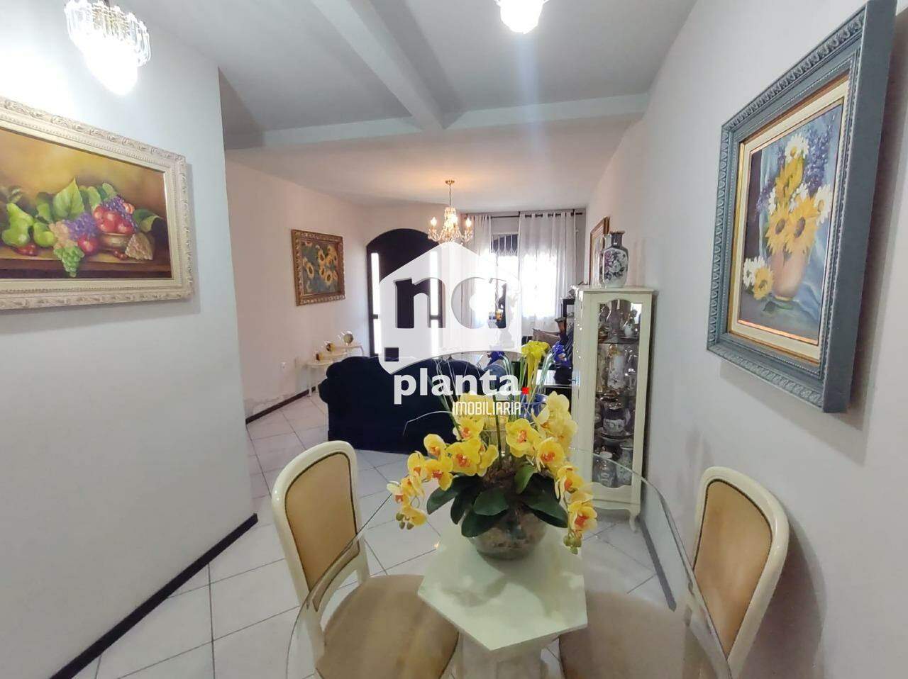 Casa à venda com 3 quartos, 190m² - Foto 6