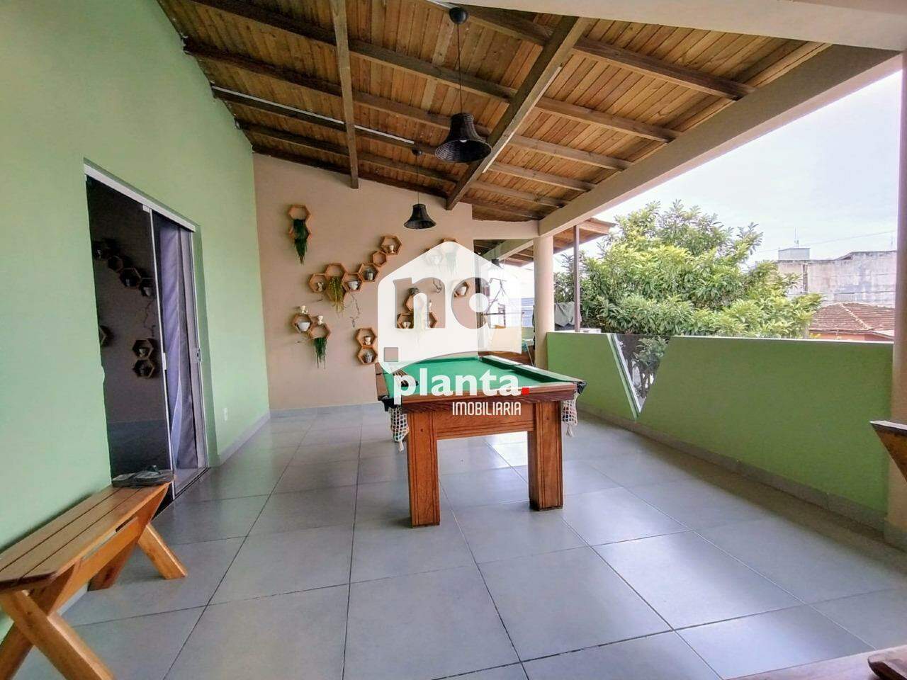 Casa à venda com 6 quartos, 180m² - Foto 6